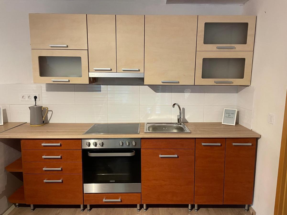 מישקולץ Boni Apartman מראה חיצוני תמונה