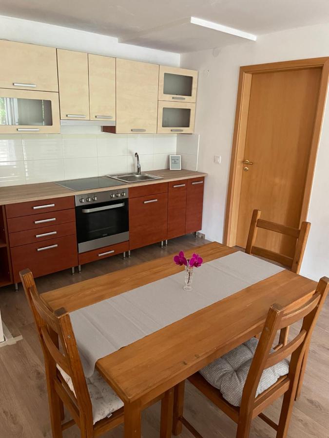 מישקולץ Boni Apartman מראה חיצוני תמונה